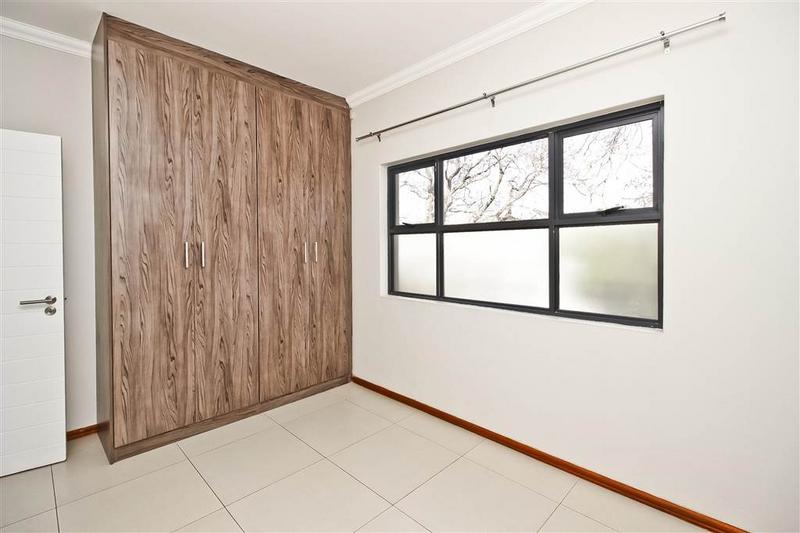 To Let 3 Bedroom Property for Rent in Emmarentia Gauteng