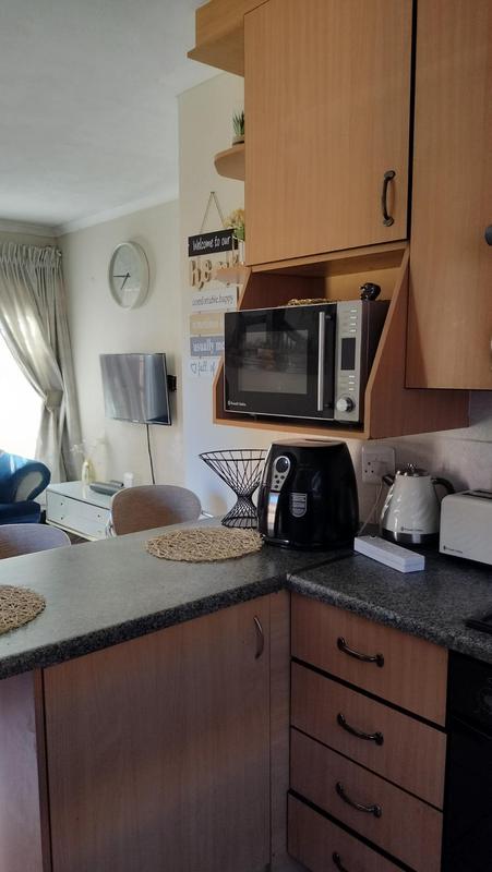 2 Bedroom Property for Sale in Edleen Gauteng