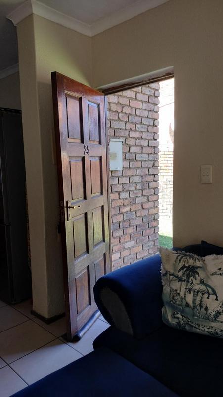 2 Bedroom Property for Sale in Edleen Gauteng