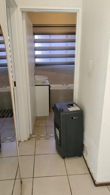 2 Bedroom Property for Sale in Edleen Gauteng