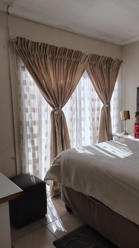 2 Bedroom Property for Sale in Edleen Gauteng