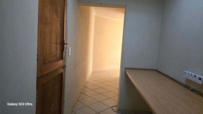 6 Bedroom Property for Sale in Elspark Gauteng