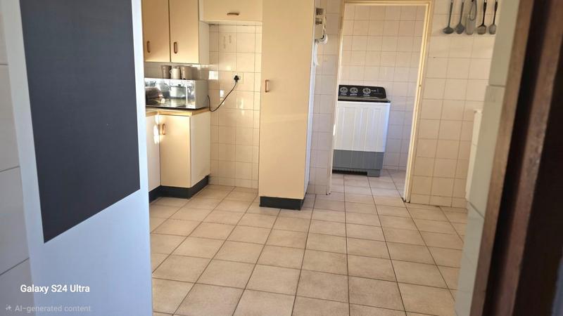 6 Bedroom Property for Sale in Elspark Gauteng