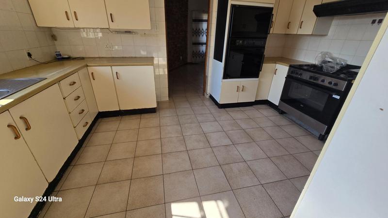 6 Bedroom Property for Sale in Elspark Gauteng