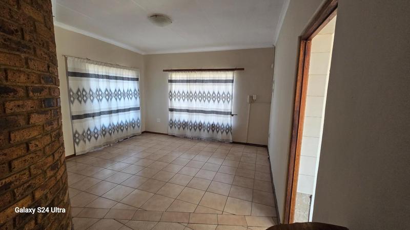 6 Bedroom Property for Sale in Elspark Gauteng