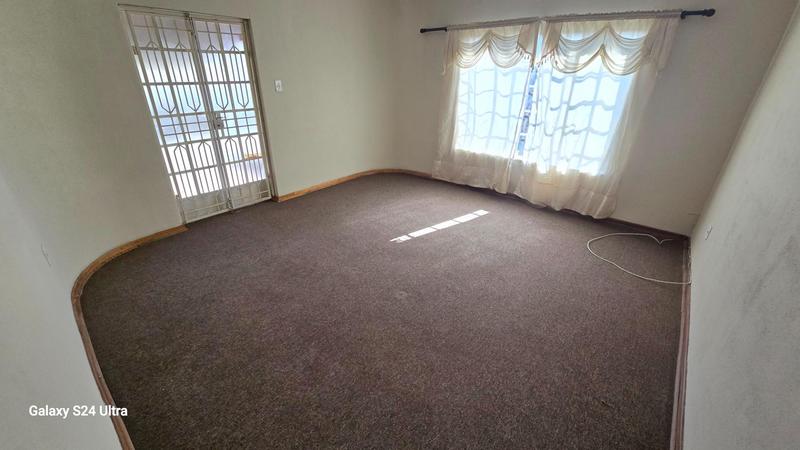 6 Bedroom Property for Sale in Elspark Gauteng