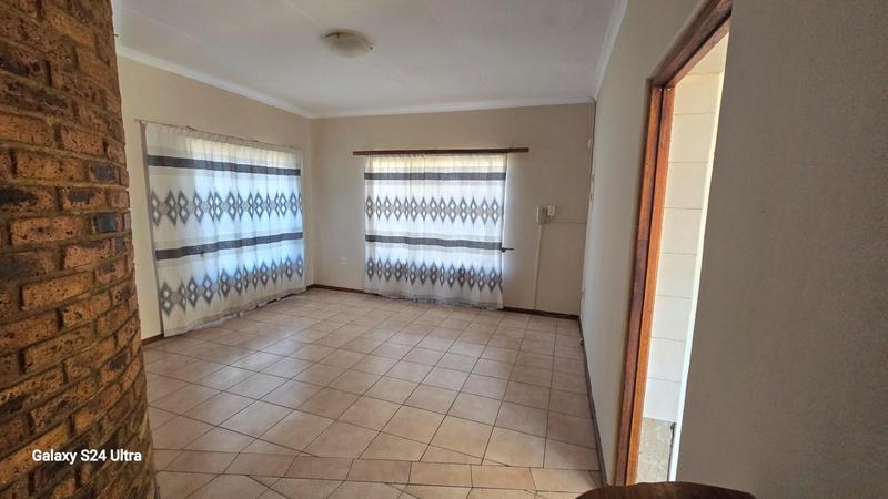 6 Bedroom Property for Sale in Elspark Gauteng