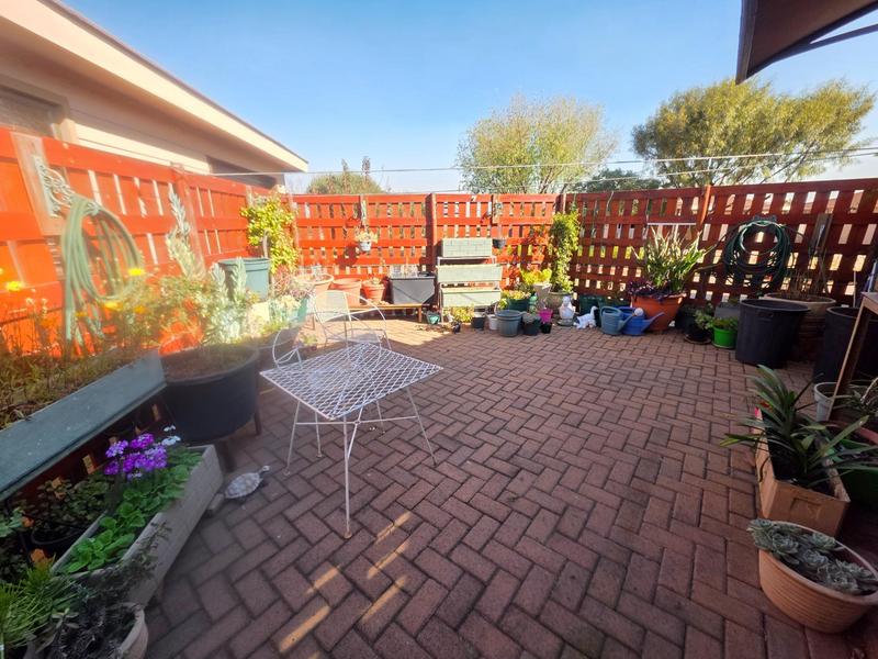 To Let 2 Bedroom Property for Rent in Henley on Klip Gauteng
