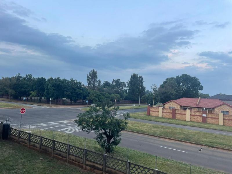 1 Bedroom Property for Sale in Meyerton Central Gauteng