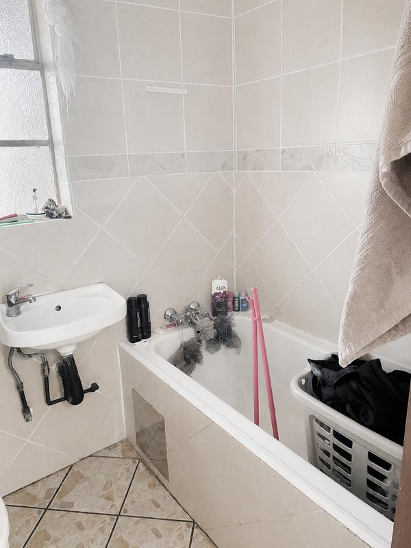1 Bedroom Property for Sale in Meyerton Central Gauteng