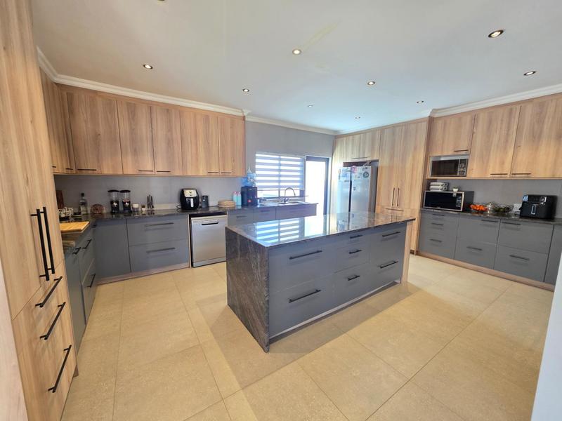 4 Bedroom Property for Sale in Meyerton Central Gauteng