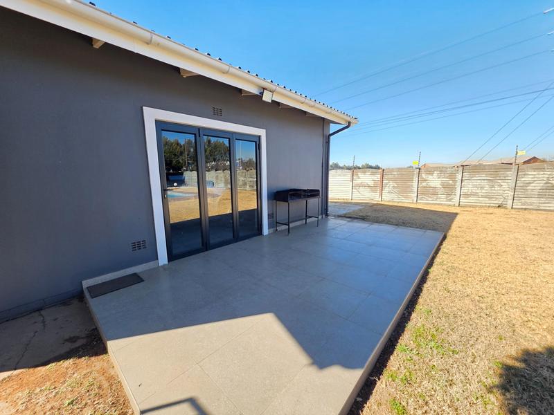 4 Bedroom Property for Sale in Meyerton Central Gauteng