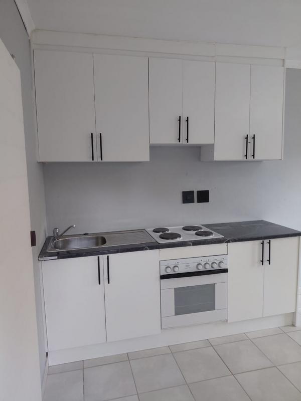 To Let 1 Bedroom Property for Rent in Cresta Gauteng