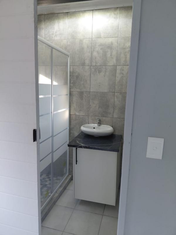 To Let 1 Bedroom Property for Rent in Cresta Gauteng