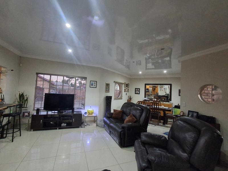 3 Bedroom Property for Sale in Vanderbijlpark SE 4 Gauteng
