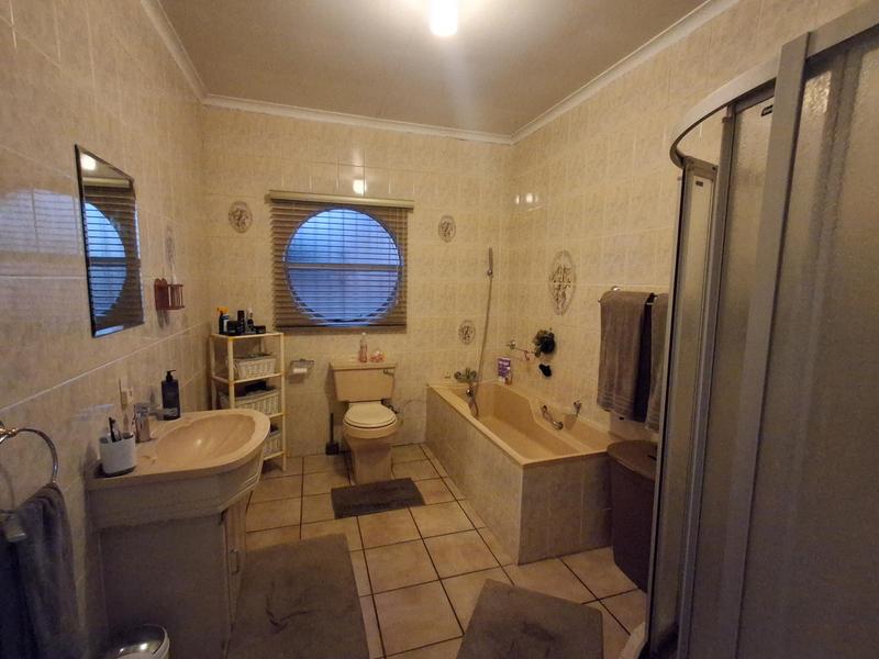 3 Bedroom Property for Sale in Vanderbijlpark SE 4 Gauteng