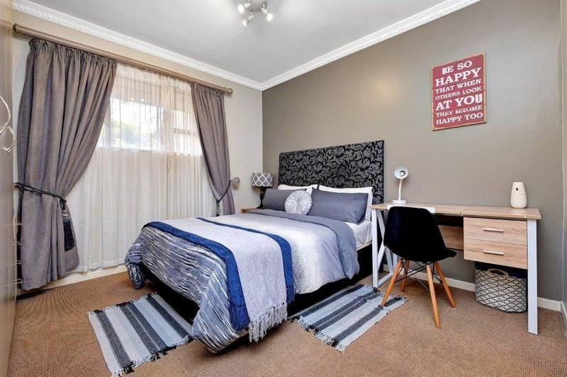 To Let 2 Bedroom Property for Rent in Rivonia Gauteng
