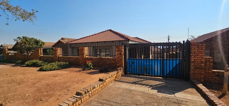 To Let 3 Bedroom Property for Rent in Atteridgeville Gauteng