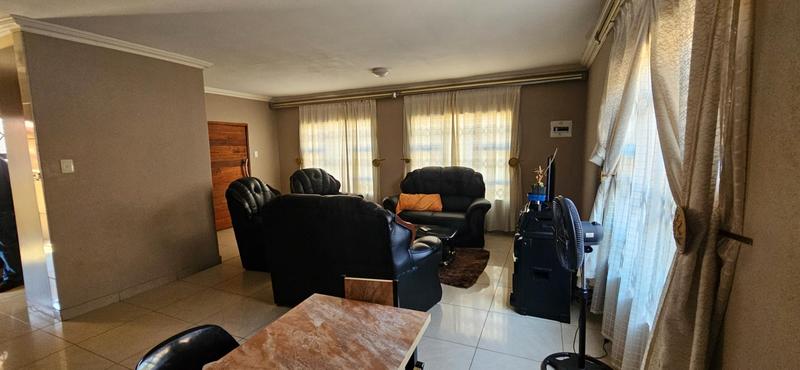 To Let 3 Bedroom Property for Rent in Atteridgeville Gauteng