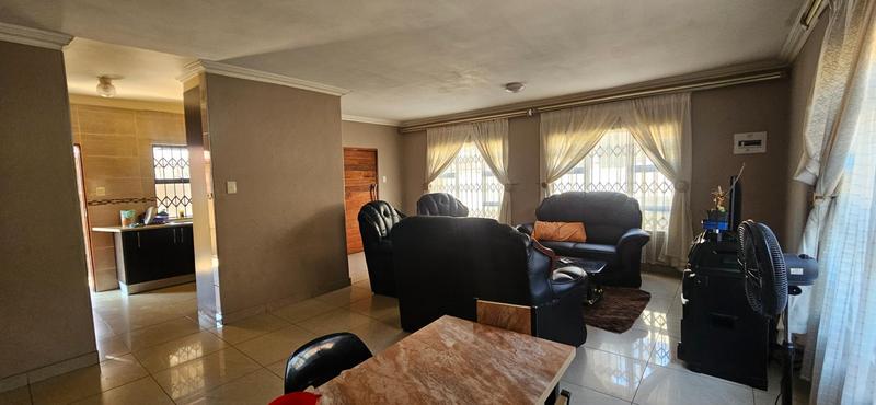 To Let 3 Bedroom Property for Rent in Atteridgeville Gauteng