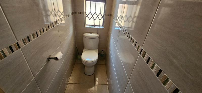 To Let 3 Bedroom Property for Rent in Atteridgeville Gauteng