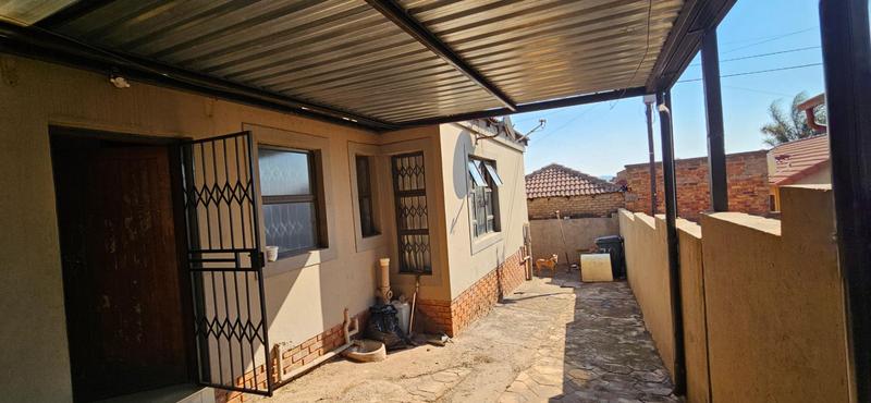 To Let 3 Bedroom Property for Rent in Atteridgeville Gauteng