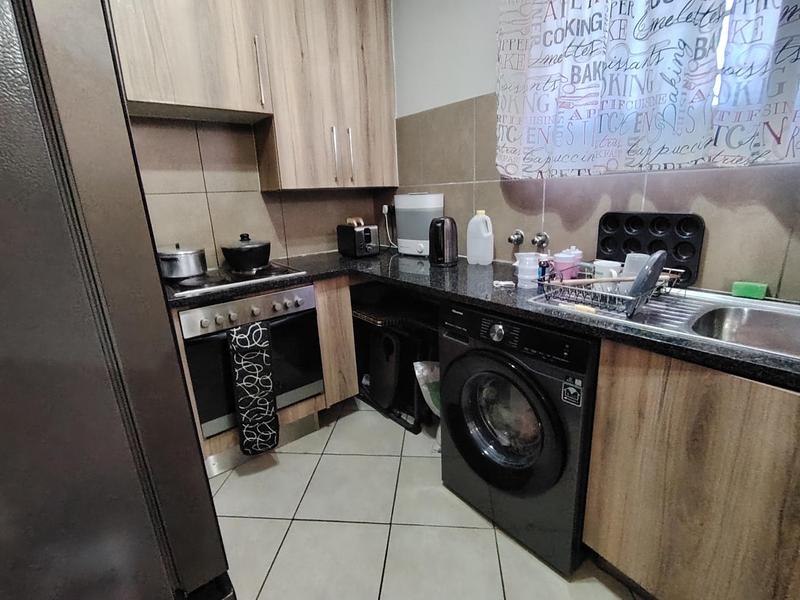 To Let 2 Bedroom Property for Rent in Monavoni Gauteng