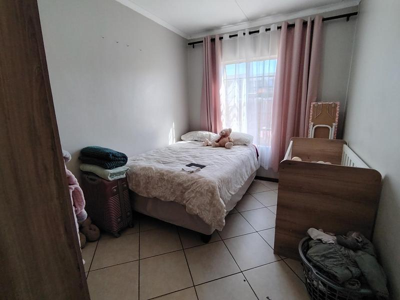 To Let 2 Bedroom Property for Rent in Monavoni Gauteng