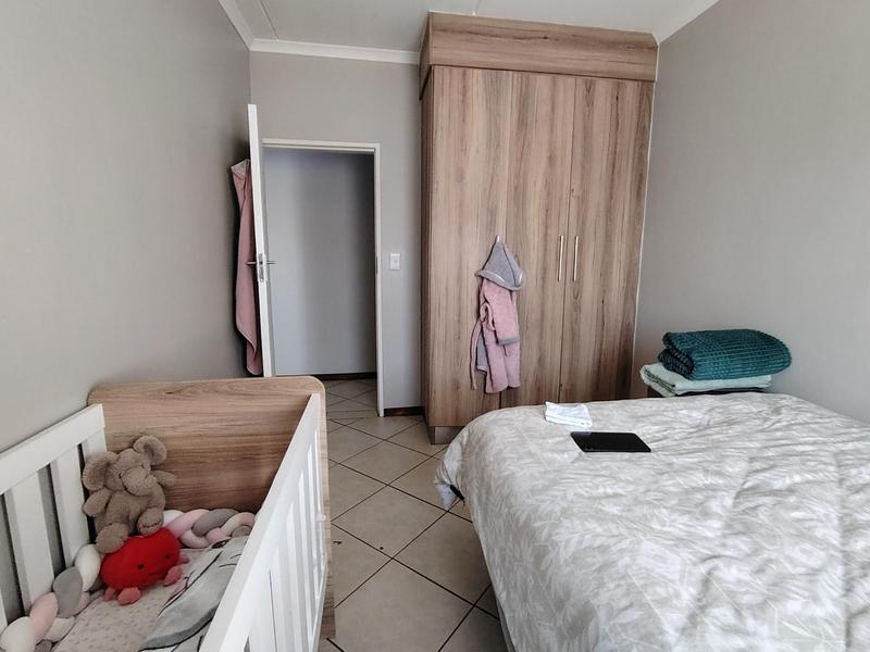 To Let 2 Bedroom Property for Rent in Monavoni Gauteng
