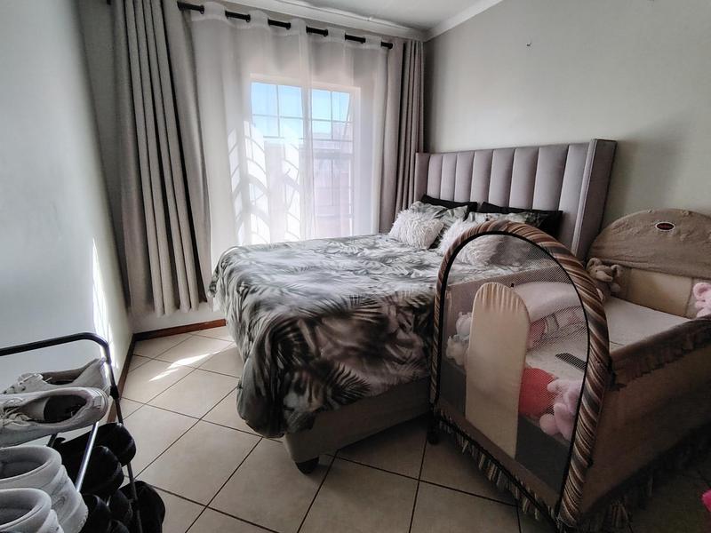 To Let 2 Bedroom Property for Rent in Monavoni Gauteng