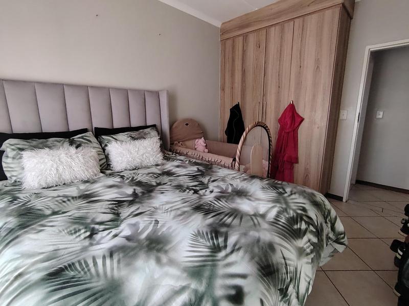 To Let 2 Bedroom Property for Rent in Monavoni Gauteng