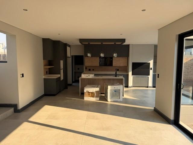 4 Bedroom Property for Sale in Fountainbrook Estate Gauteng