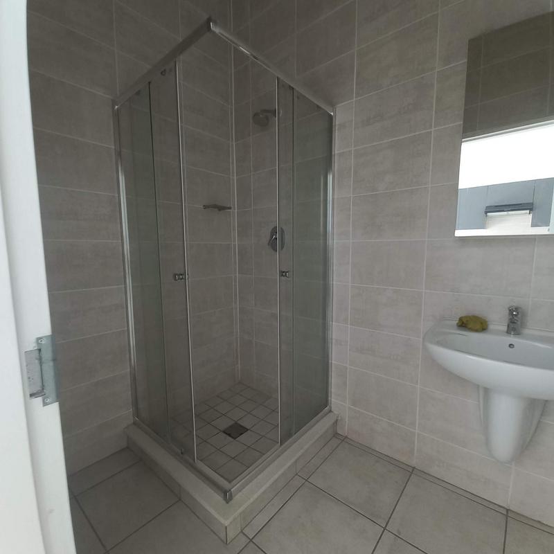 1 Bedroom Property for Sale in Linbro Park Gauteng