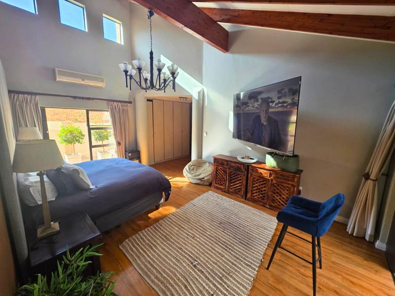 5 Bedroom Property for Sale in Blue Gill Estate Gauteng