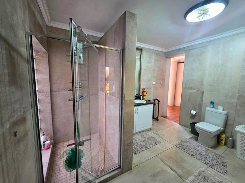 5 Bedroom Property for Sale in Blue Gill Estate Gauteng