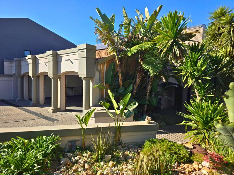 5 Bedroom Property for Sale in Blue Gill Estate Gauteng