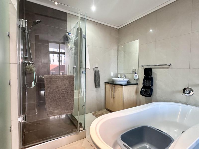 2 Bedroom Property for Sale in Sandton Central Gauteng