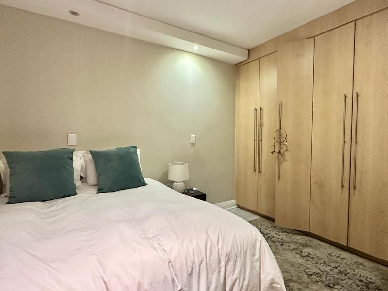 2 Bedroom Property for Sale in Sandton Central Gauteng