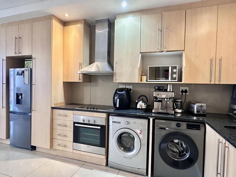 2 Bedroom Property for Sale in Sandton Central Gauteng