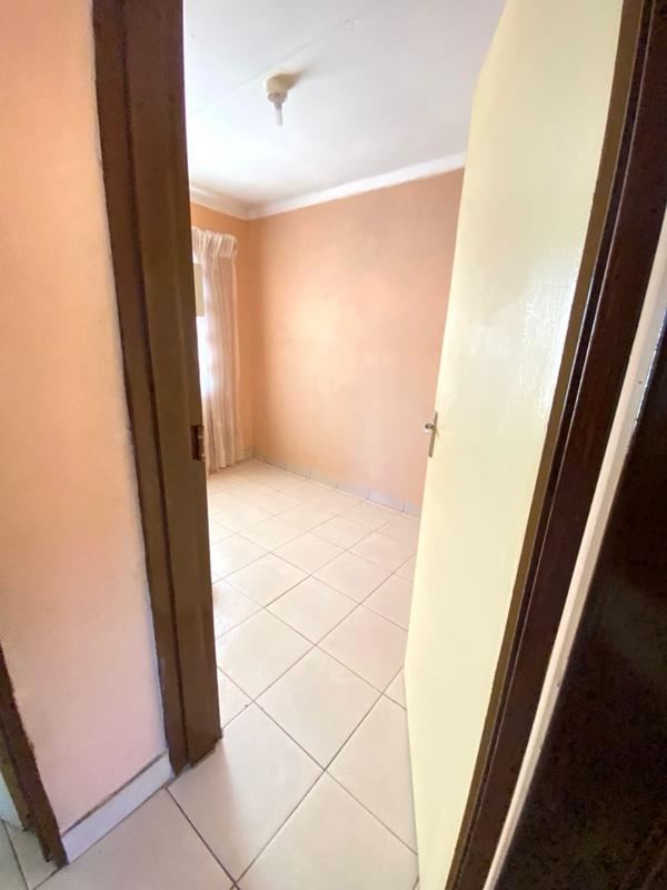 2 Bedroom Property for Sale in Kanana Park Gauteng