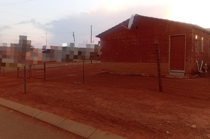 2 Bedroom Property for Sale in Mohlakeng Gauteng