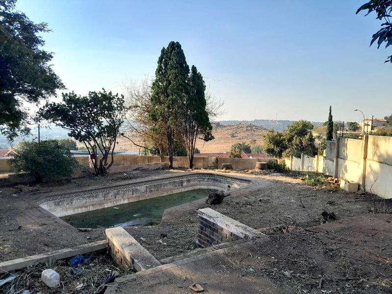 4 Bedroom Property for Sale in Wilro Park Gauteng