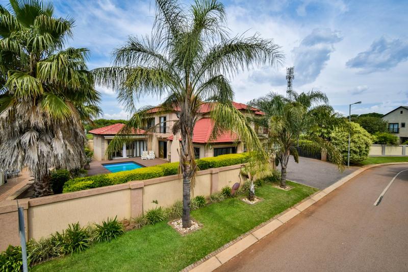 4 Bedroom Property for Sale in Zambezi Country Estate Gauteng