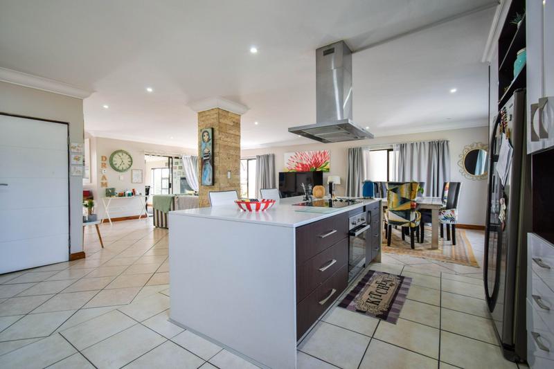 4 Bedroom Property for Sale in Zambezi Country Estate Gauteng