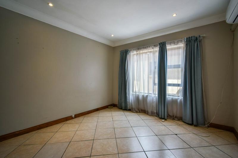 4 Bedroom Property for Sale in Zambezi Country Estate Gauteng