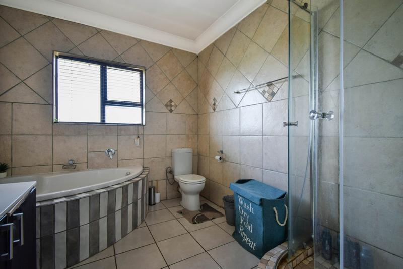 4 Bedroom Property for Sale in Zambezi Country Estate Gauteng
