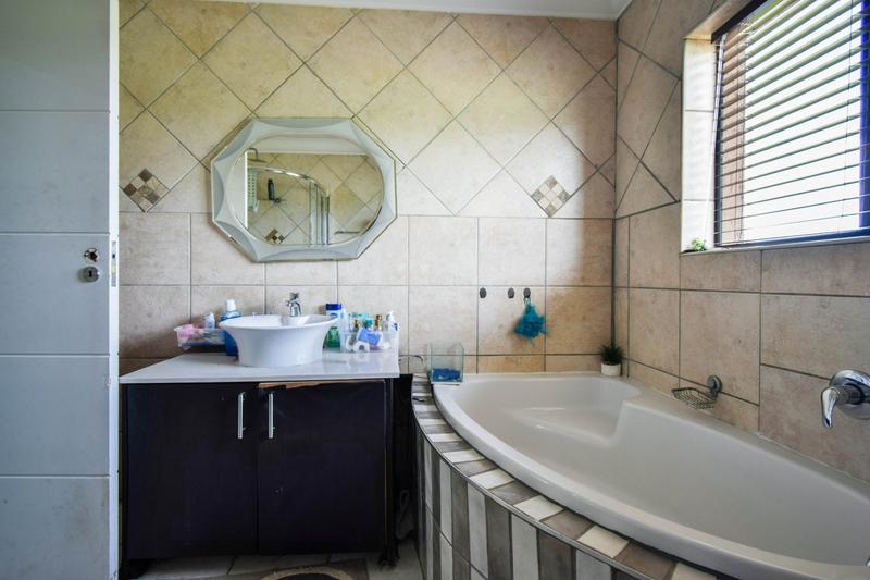 4 Bedroom Property for Sale in Zambezi Country Estate Gauteng