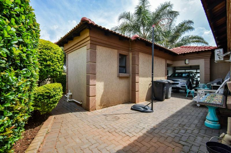 4 Bedroom Property for Sale in Zambezi Country Estate Gauteng