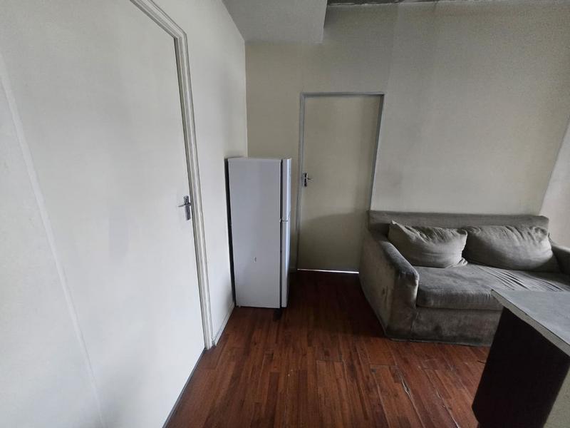 To Let 1 Bedroom Property for Rent in Braamfontein Gauteng