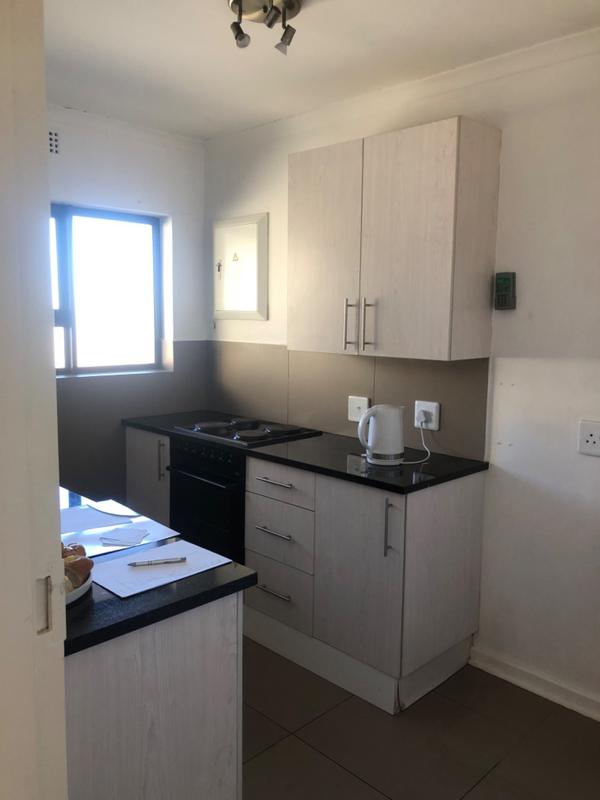1 Bedroom Property for Sale in Edenvale Central Gauteng